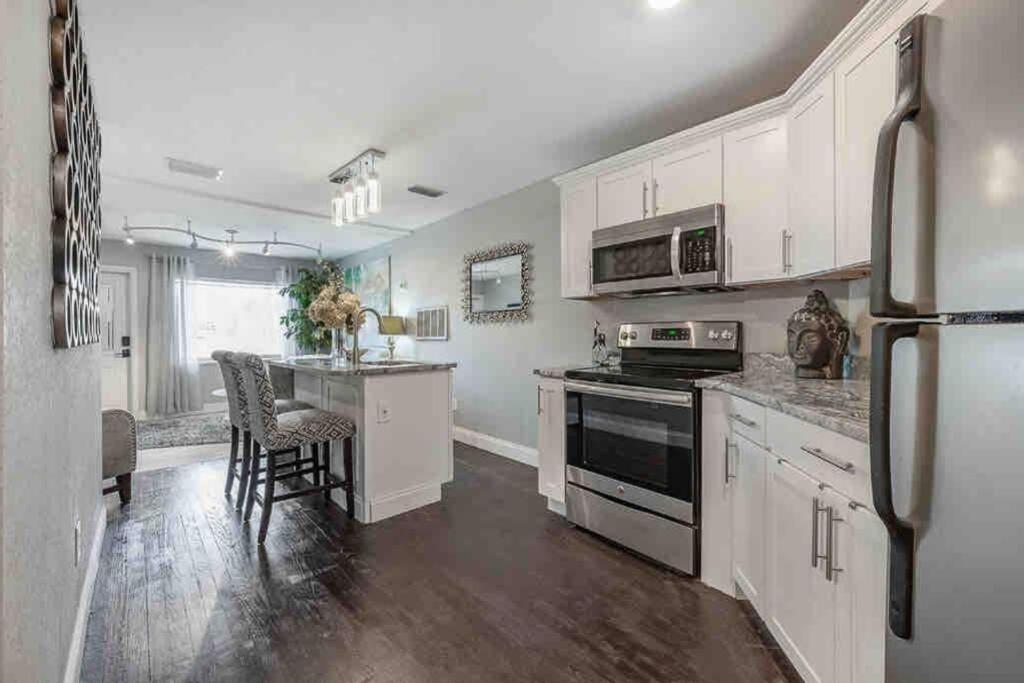 Chic Pad In Center Of Seminole Heights-322 Lejlighed Tampa Eksteriør billede
